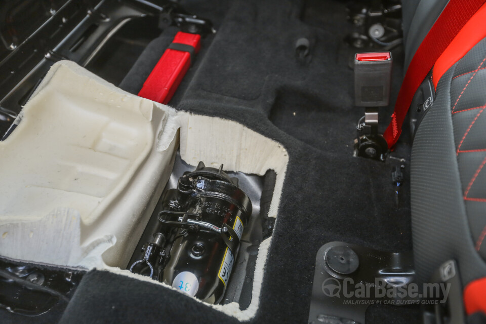 Toyota Fortuner AN160 (2016) Interior