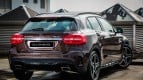 Mercedes-Benz GLA Exterior photo