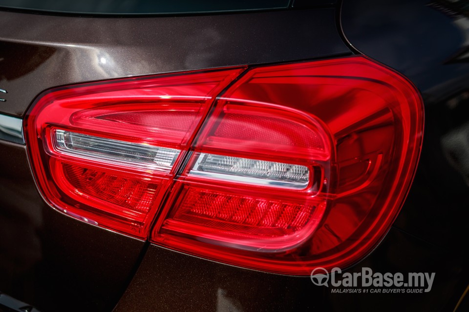 Mercedes-Benz GLA X156 (2014) Exterior