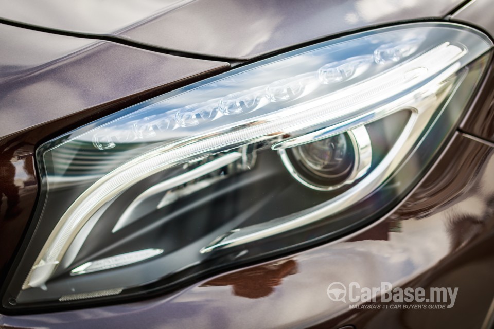 Mercedes-Benz GLA X156 (2014) Exterior