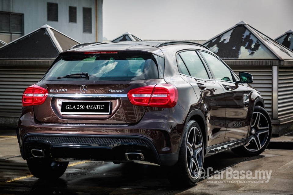 Mercedes-Benz GLA X156 (2014) Exterior