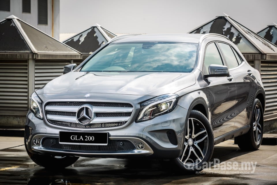 Mercedes-Benz GLA X156 (2014) Exterior