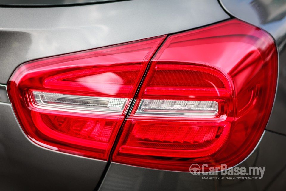 Mercedes-Benz GLA X156 (2014) Exterior