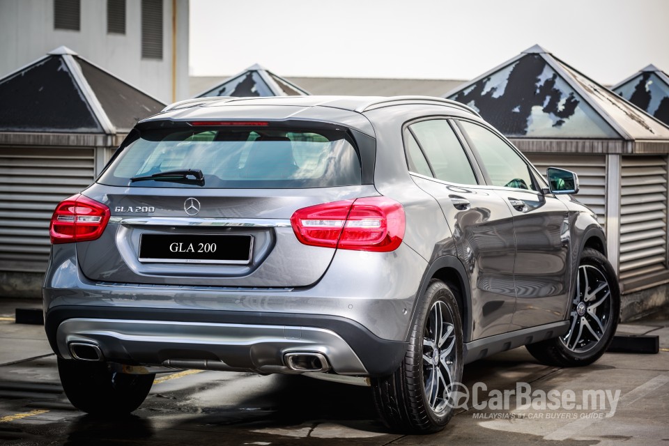 Mercedes-Benz GLA X156 (2014) Exterior
