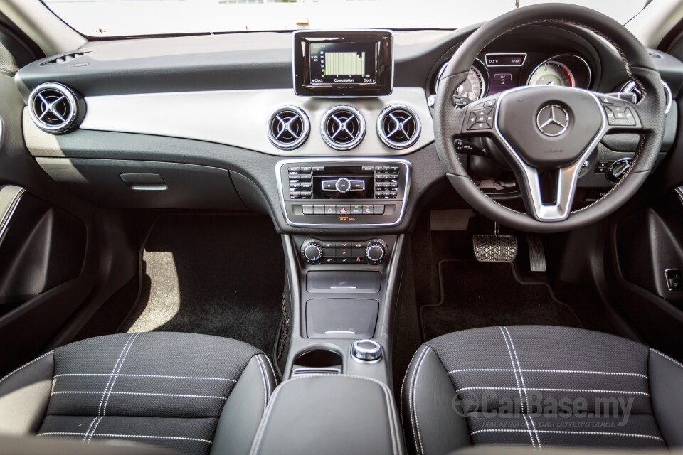 Audi A4 B9 (2016) Interior