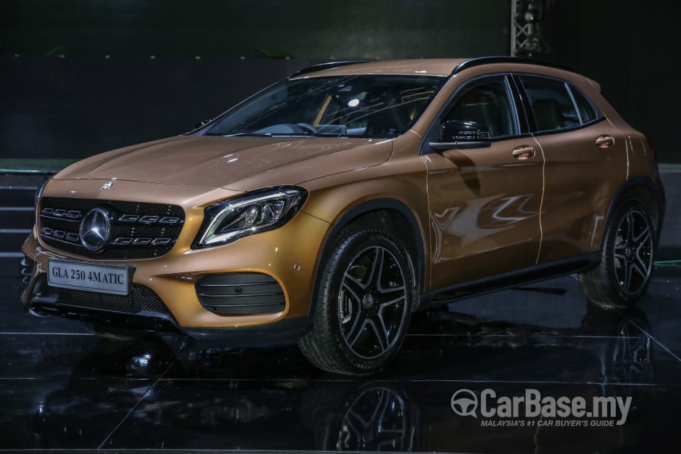 Mercedes-Benz GLA X156 Facelift (2017) Exterior