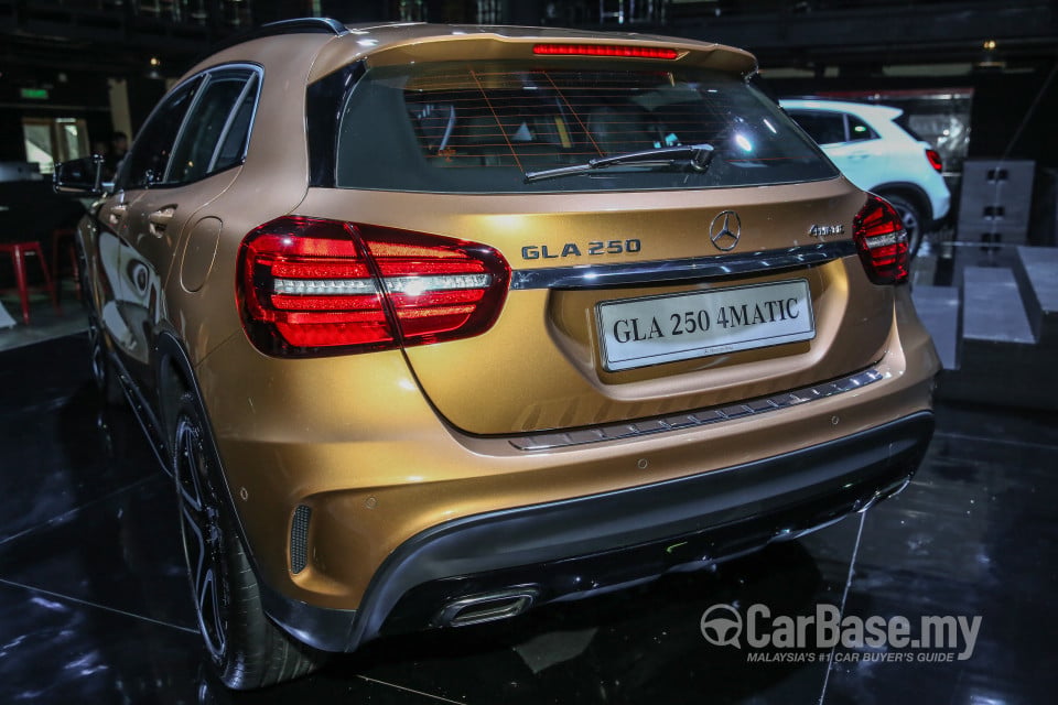 Mercedes-Benz GLA X156 Facelift (2017) Exterior