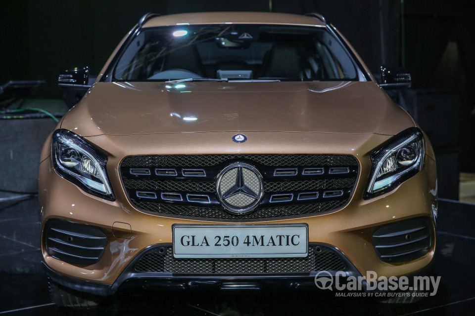 Mercedes-Benz GLA X156 Facelift (2017) Exterior