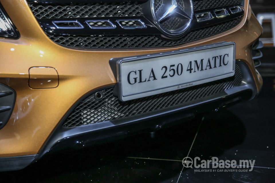 Mercedes-Benz GLA X156 Facelift (2017) Exterior