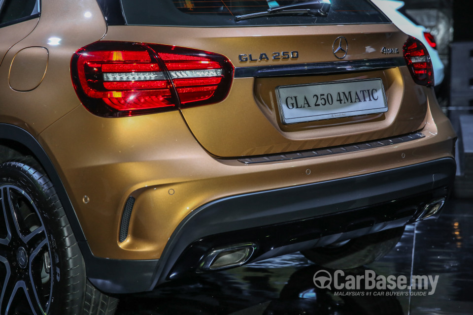 Mercedes-Benz GLA X156 Facelift (2017) Exterior