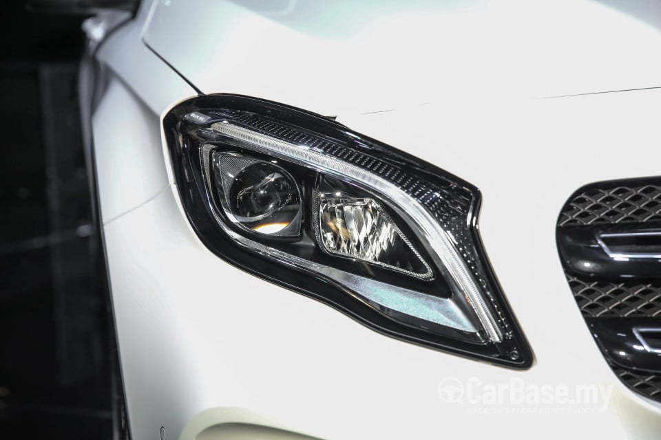 Mercedes-Benz GLA X156 Facelift (2017) Exterior