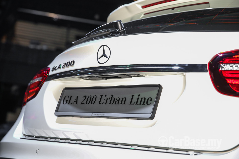 Mercedes-Benz GLA X156 Facelift (2017) Exterior