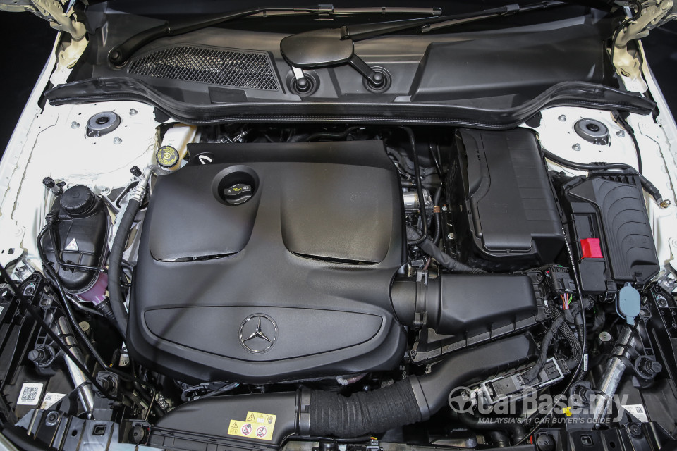 Mercedes-Benz GLA X156 Facelift (2017) Exterior