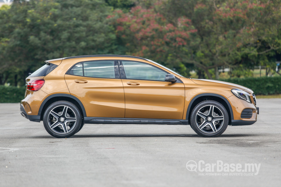 Mercedes-Benz GLA X156 Facelift (2017) Exterior