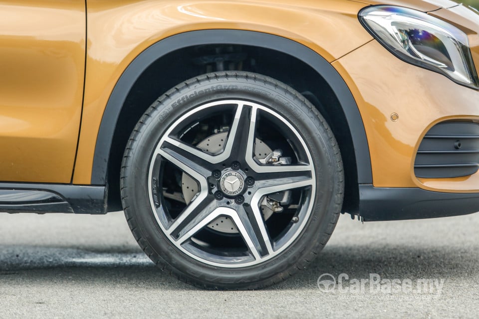 Mercedes-Benz GLA X156 Facelift (2017) Exterior