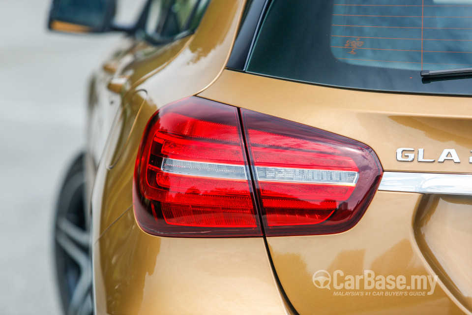 Mercedes-Benz GLA X156 Facelift (2017) Exterior