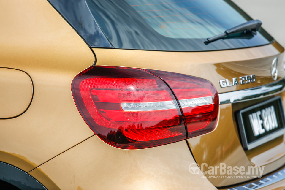 Mercedes-Benz GLA X156 Facelift (2017) Exterior