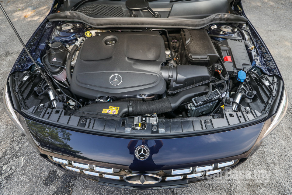 Mercedes-Benz GLA X156 Facelift (2017) Exterior