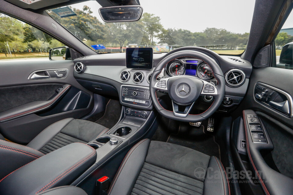 Mazda CX-9 Mk2 (2017) Interior