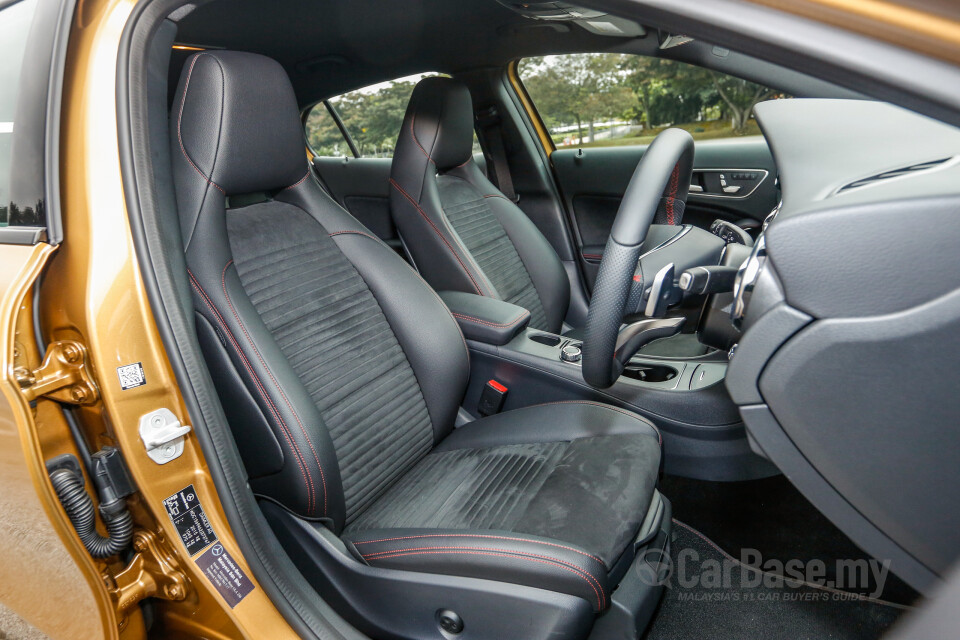 Mazda CX-9 Mk2 (2017) Interior