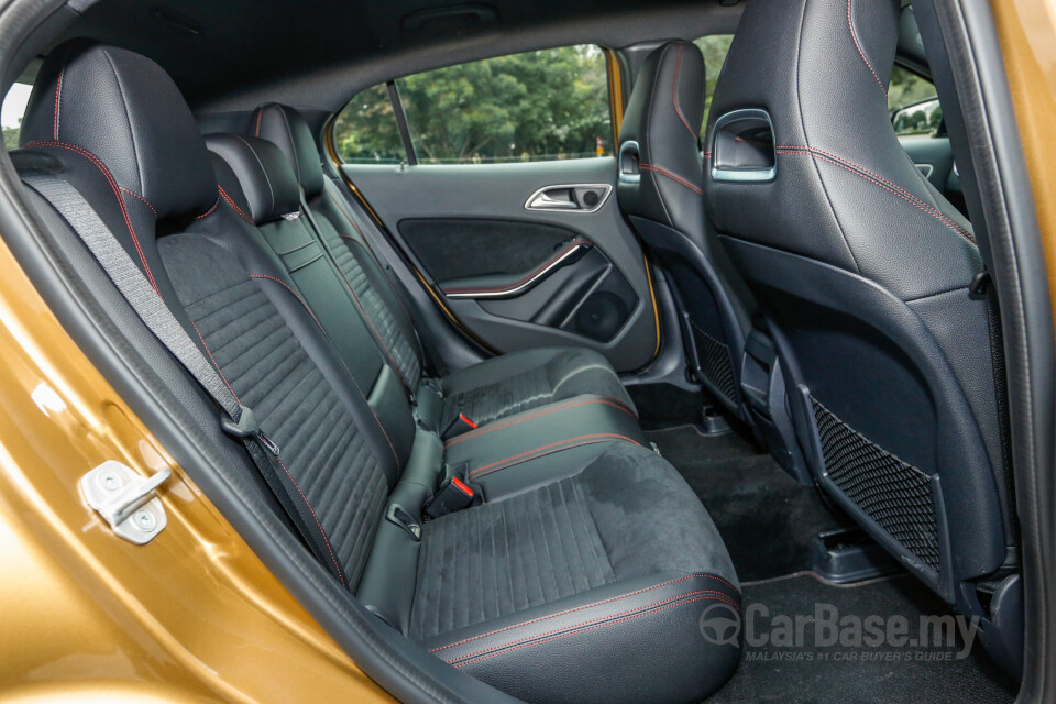 Audi A4 B9 (2016) Interior