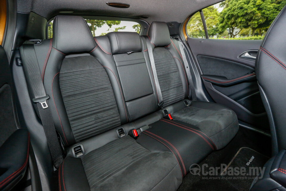 Audi Q5 FY (2019) Interior