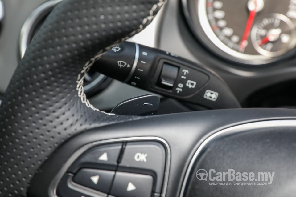 Mercedes-Benz GLA X156 Facelift (2017) Interior
