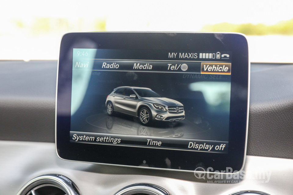 Mercedes-Benz GLA X156 Facelift (2017) Interior