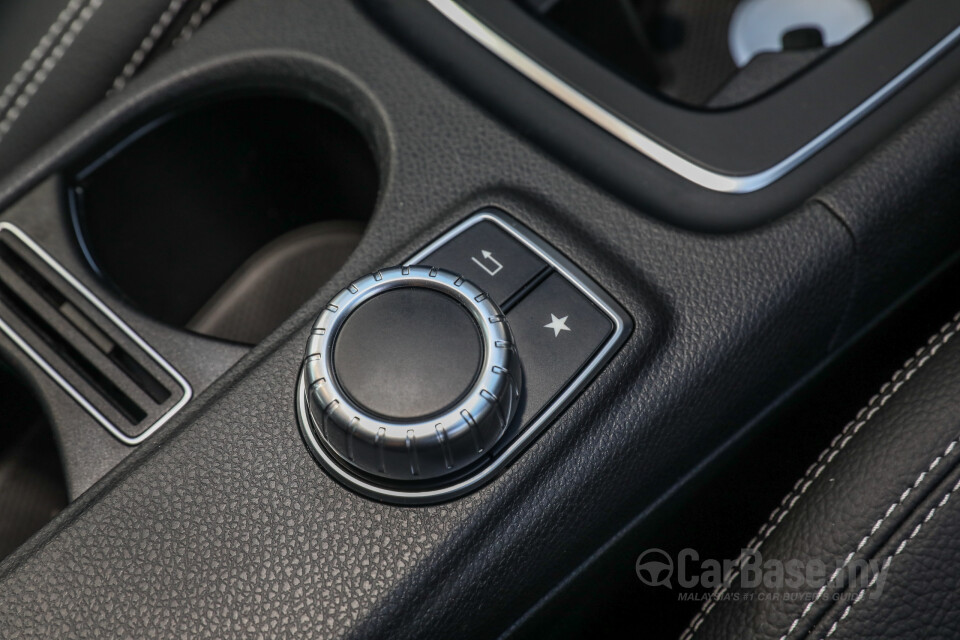 Mazda MX-5 ND (2015) Interior