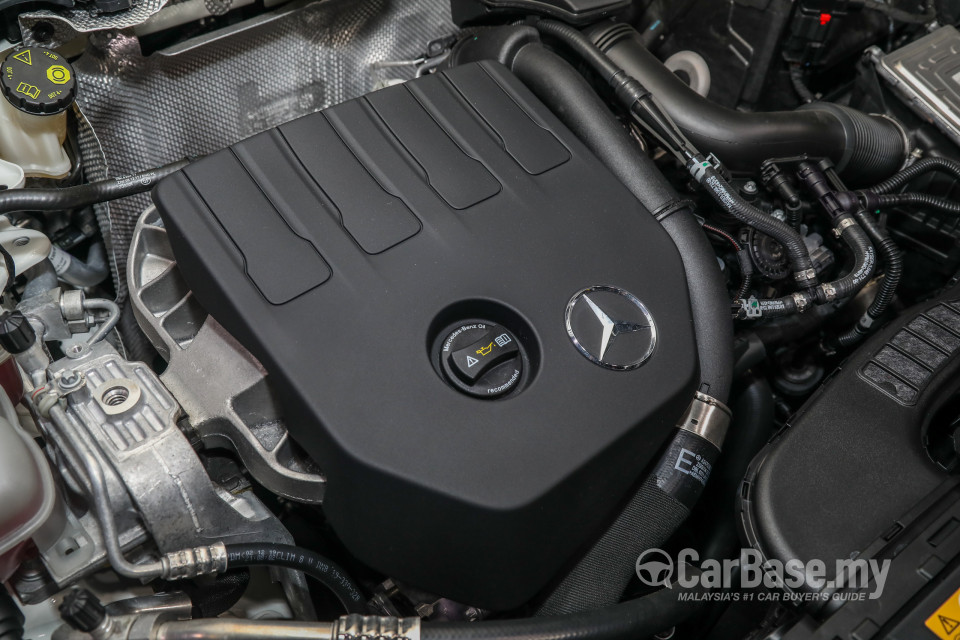 Mercedes-Benz GLA H247 (2020) Exterior