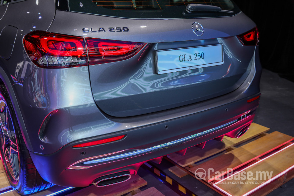Mercedes-Benz GLA H247 (2020) Exterior
