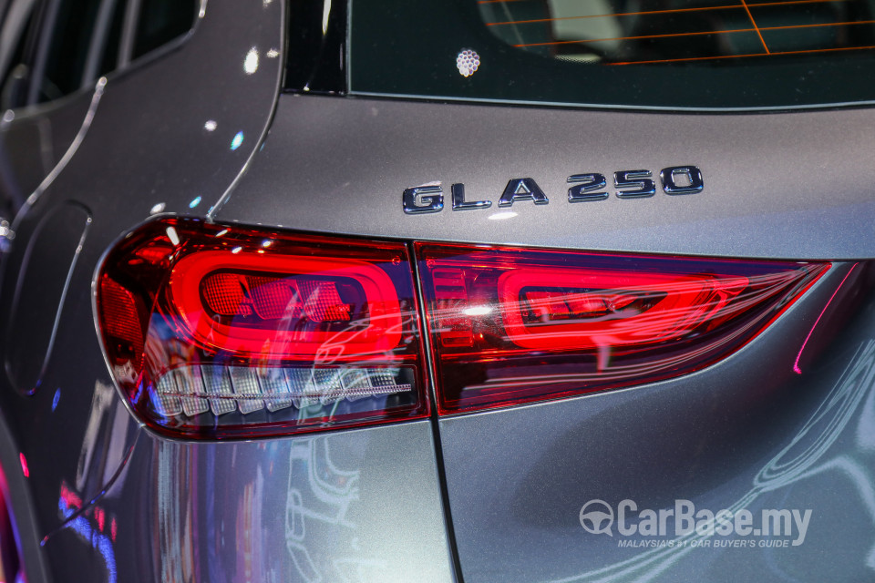 Mercedes-Benz GLA H247 (2020) Exterior
