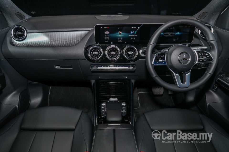 Mercedes-Benz GLA H247 (2020) Interior
