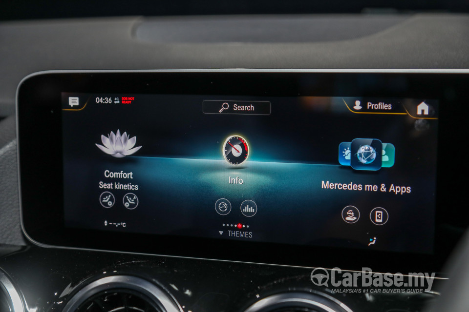 Mercedes-Benz GLA H247 (2020) Interior