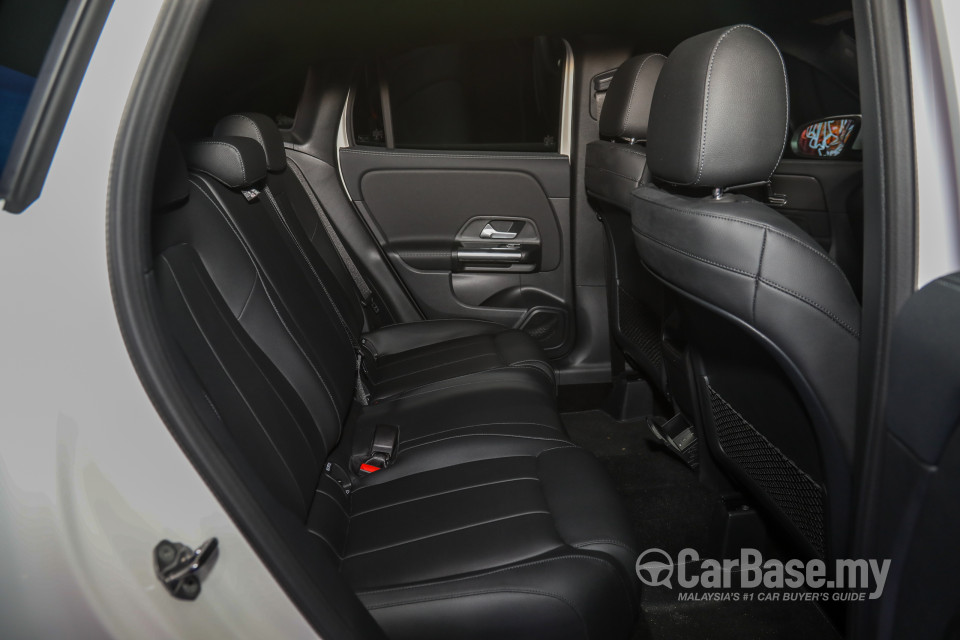 Mercedes-Benz GLA H247 (2020) Interior