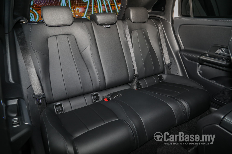 Mercedes-Benz GLA H247 (2020) Interior