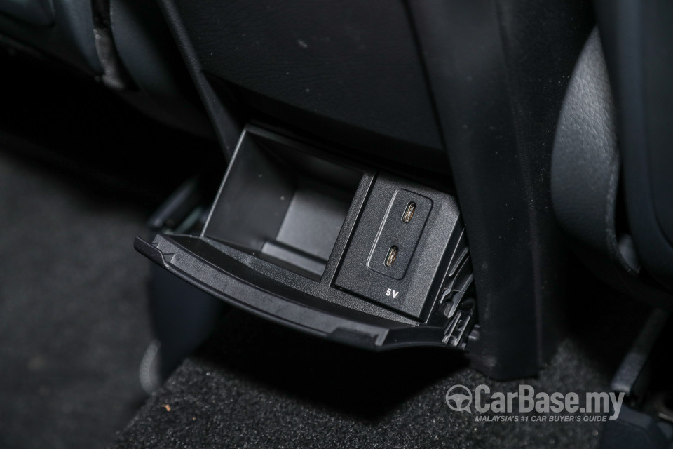Mercedes-Benz GLA H247 (2020) Interior