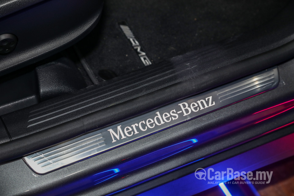 Mercedes-Benz GLA H247 (2020) Interior