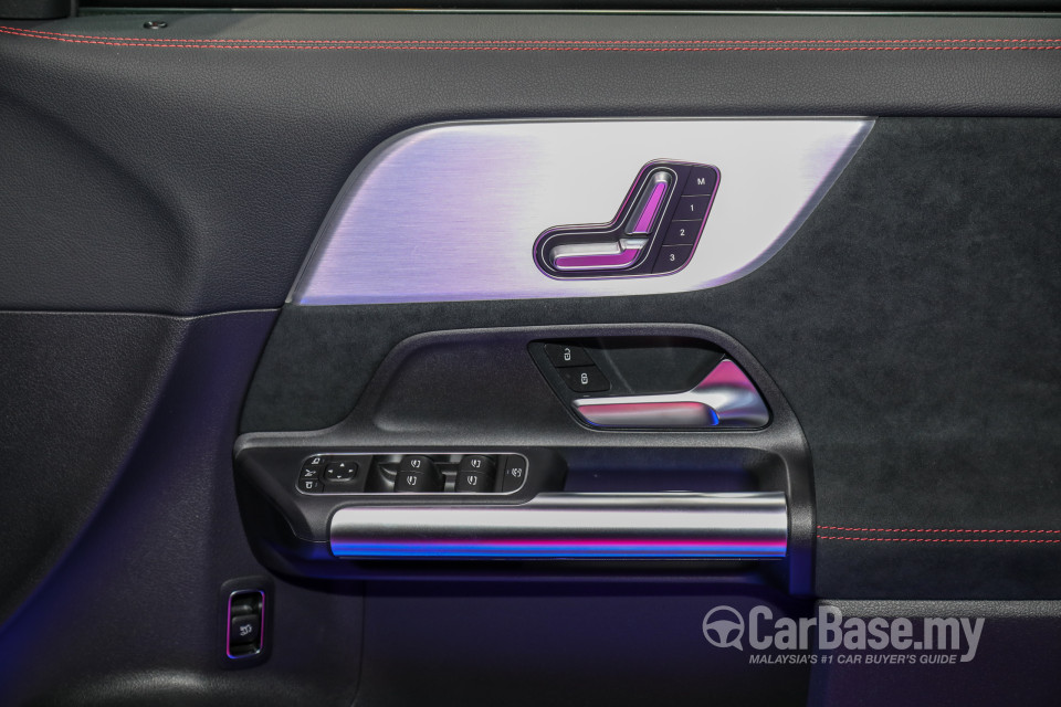 Mercedes-Benz GLA H247 (2020) Interior