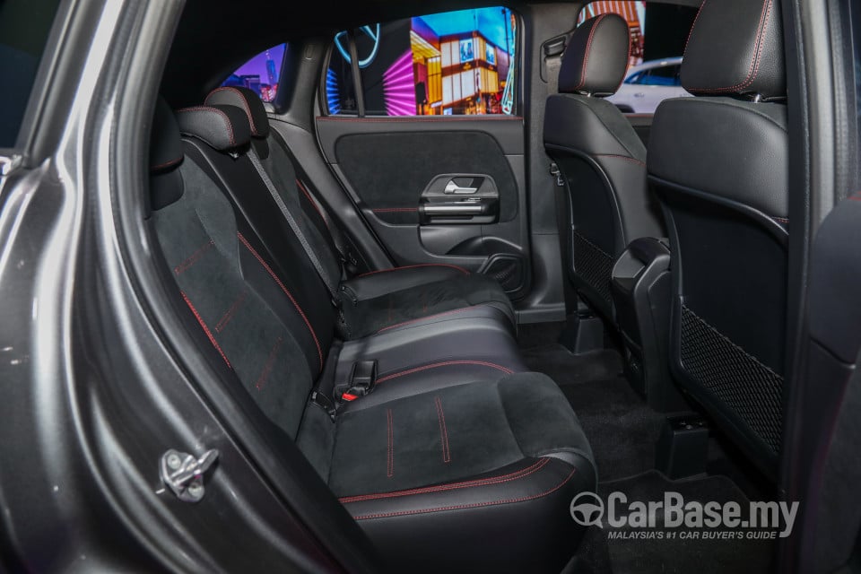 Mercedes-Benz GLA H247 (2020) Interior