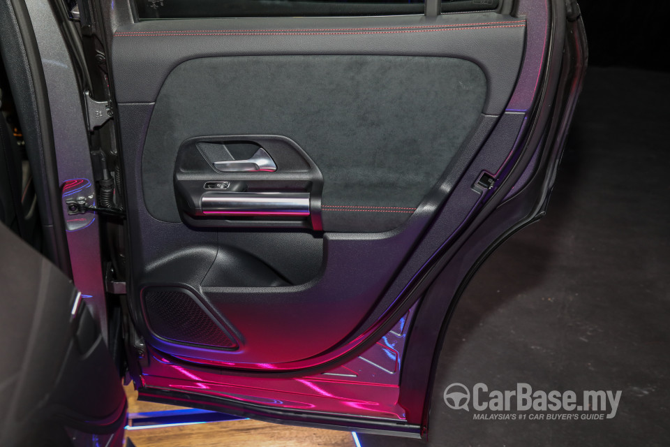Mercedes-Benz GLA H247 (2020) Interior