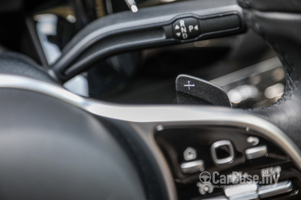Mercedes-Benz GLA H247 (2020) Interior