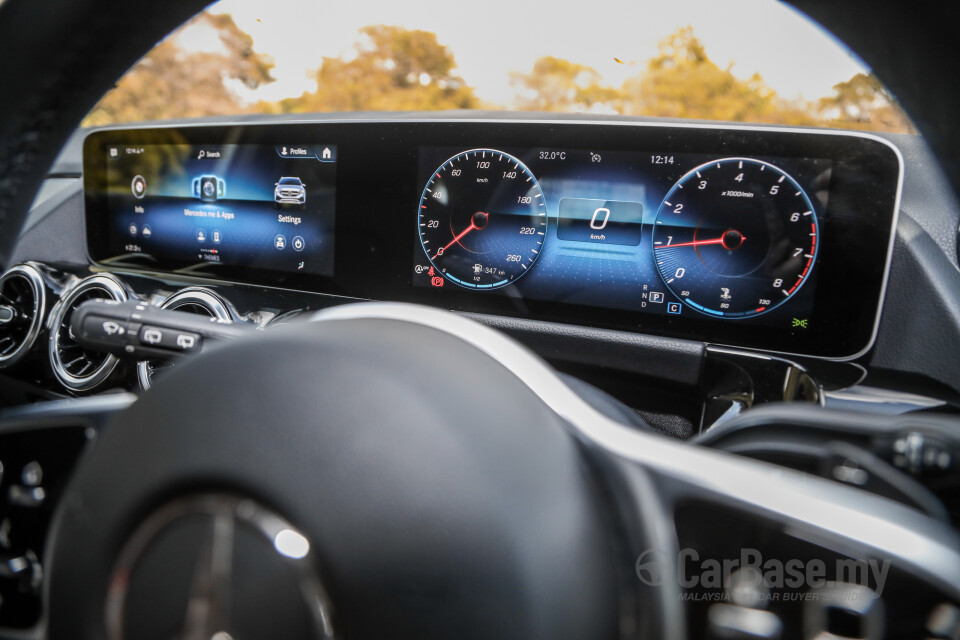 BMW i4 G26 (2022) Interior