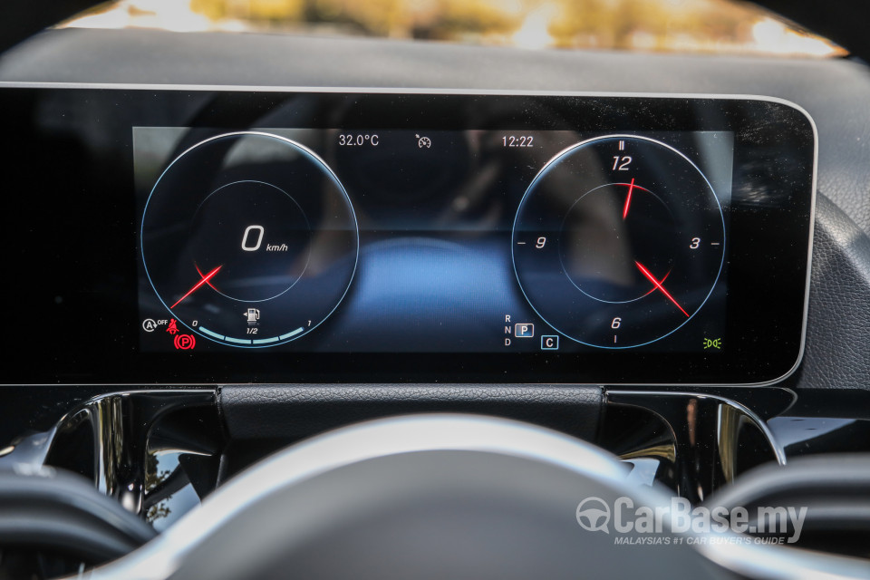 Mercedes-Benz GLA H247 (2020) Interior