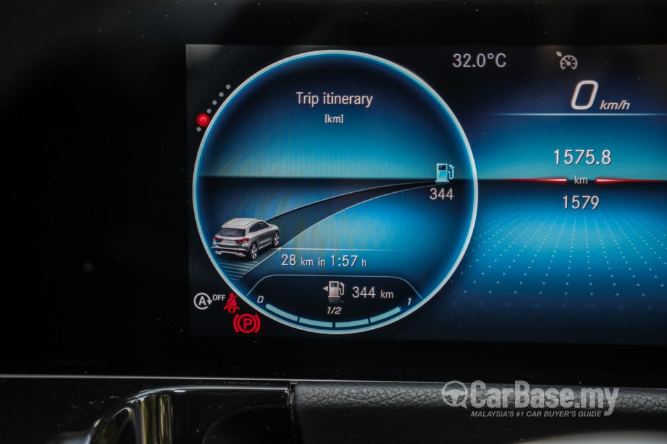 Mercedes-Benz GLA H247 (2020) Interior