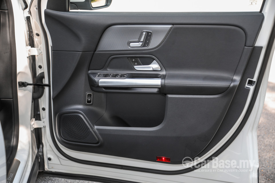 Mercedes-Benz GLA H247 (2020) Interior