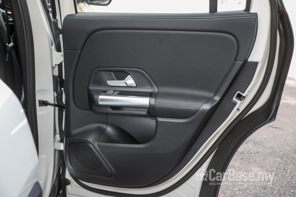 Mercedes-Benz GLA H247 (2020) Interior