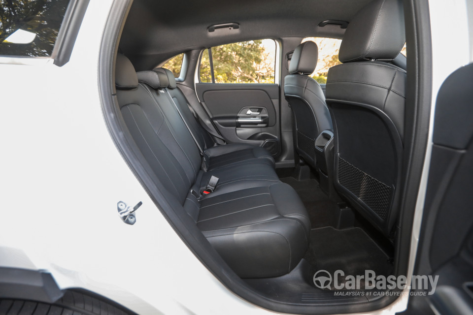 Mercedes-Benz GLA H247 (2020) Interior