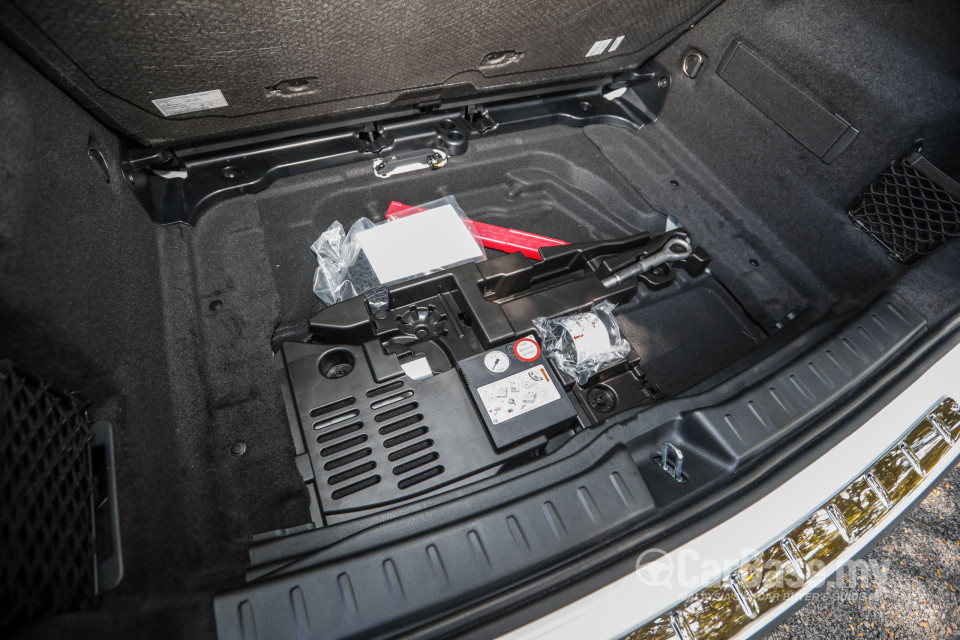Mercedes-Benz GLA H247 (2020) Interior