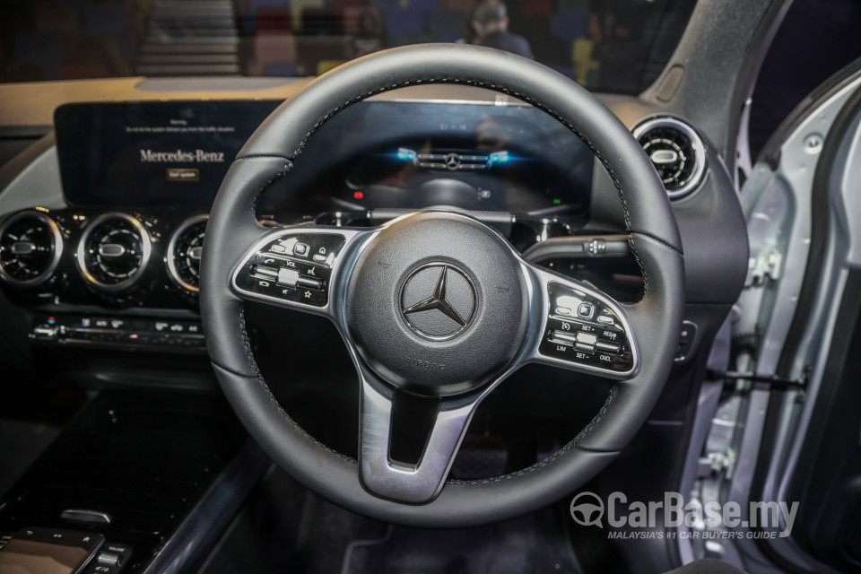 Mercedes-Benz GLA H247 (2020) Interior